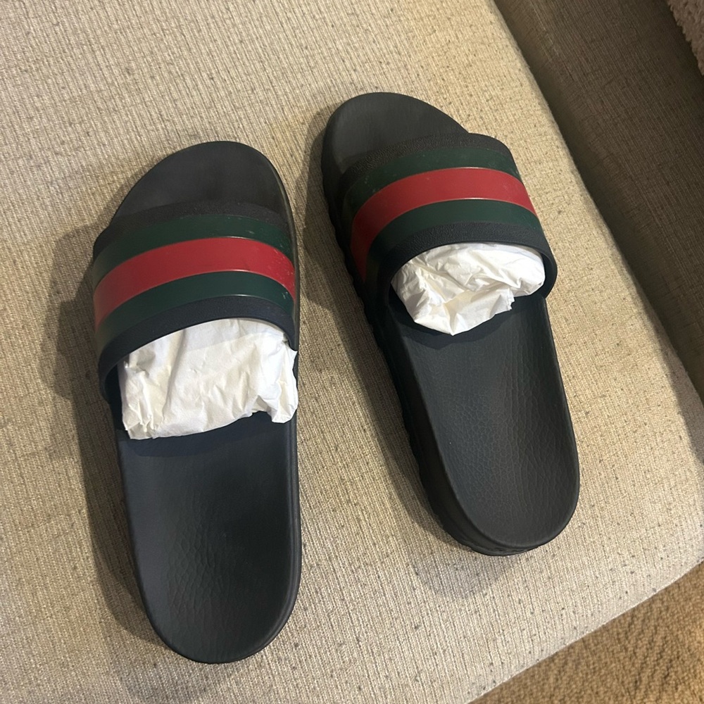 Gucci slides men’s size 13 like new excellent
